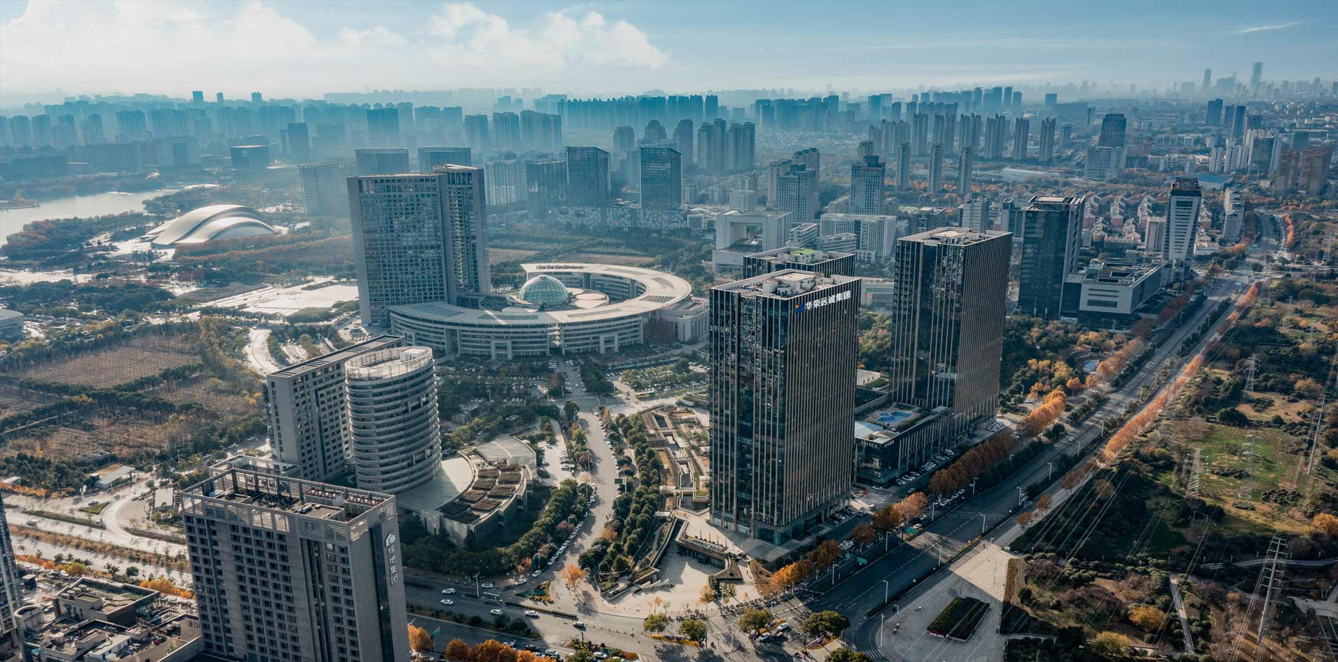 HUARONG YUANCHENG SERVICE MANAGEMENT GROUP